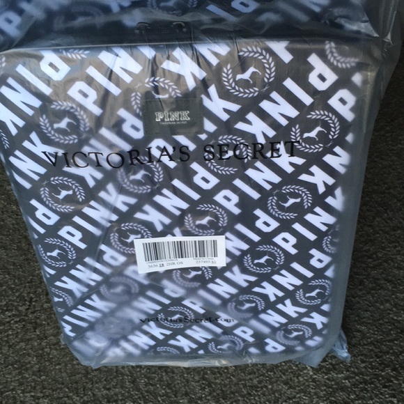 PINK Victoria's Secret Handbags - 🔥MOVING SALE🔥 VS PINK Wheelie Luggage Suitcase